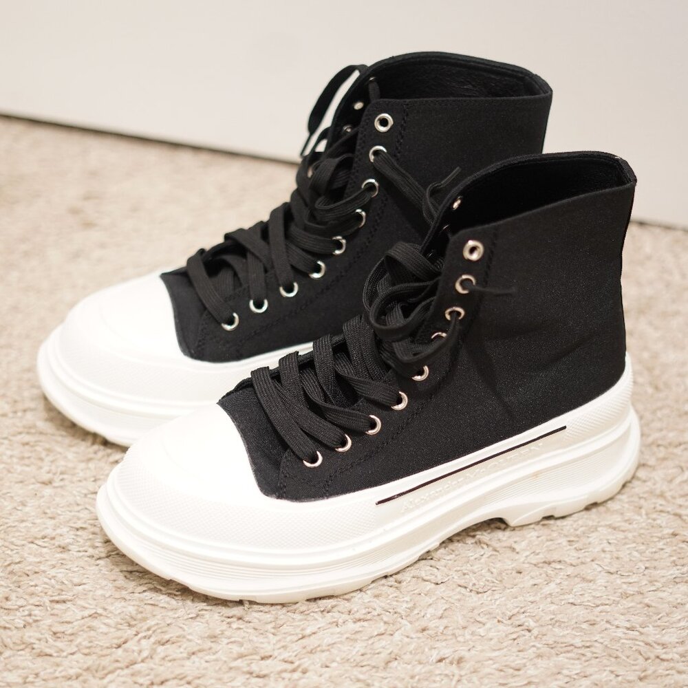 Alexander Mcqueen Tread Slick Sneakers